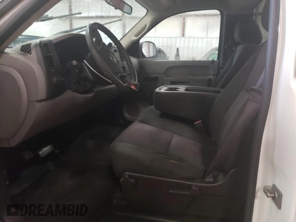 2011 GMC Sierra 1500 Work Truck z VIN 1GTN1TEX7BZ465514, wystawiony jako Copart lot #86299324 z przebiegiem 153 323 mil mil oraz Szkody całkowita. Historia ofert i sprzedaży dostępna na DreamBid. Obrazek 7.