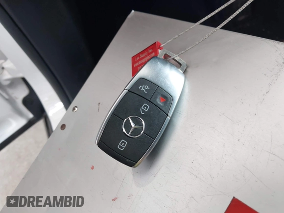 2018 Mercedes-Benz C 300 with VIN WDDWF4JBXJR407116, listed as a IAAI auction lot 42392862 with 66,182 mi miles and . Bid and sale history available at DreamBid. Image 11.