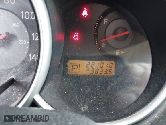 2009 Nissan Versa SL z VIN 3N1BC13E49L488417, wystawiony jako IAAI lot #41943795 z przebiegiem 221 010 mil mil oraz . Historia ofert i sprzedaży dostępna na DreamBid. Obrazek 15.