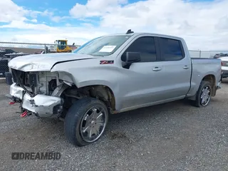 2019 Chevrolet Silverado 1500 RST with VIN 3GCUYEED8KG117097, listed as a IAAI auction lot 41696333 with 96,752 mi miles and . Bid and sale history available at DreamBid. Image 2.