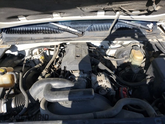 1999 GMC Sierra 1500 SLE z VIN 2GTEK19TXX1551778, wystawiony jako Copart lot #52279055 z przebiegiem 302 182 mil mil oraz Szkoda całkowita • Salvage title. Historia ofert i sprzedaży dostępna na DreamBid. Obrazek 12.