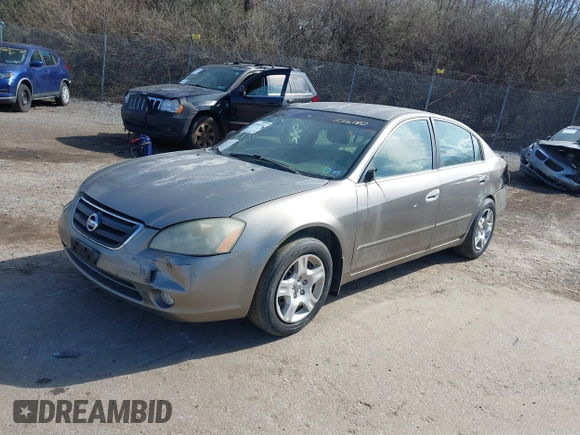 2002 Nissan Altima S with VIN 1N4AL11D92C256180, listed as a IAAI auction lot 41880101 with 112,228 mi miles. Bid and sale history available at carsss.com. Image 2.