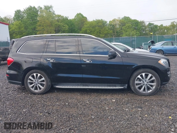2014 Mercedes-Benz GL 450 с VIN 4JGDF7CE6EA270377, выставлен на аукционе IAAI как лот 42241820 с пробегом 136 219 миль миль и . История ставок и продаж доступна на DreamBid. Изображение 13.