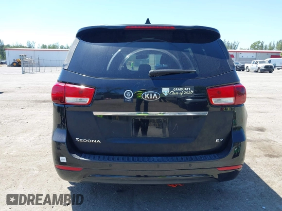 2016 Kia Sedona SX with VIN KNDMC5C15G6143818, listed as a IAAI auction lot 42051284 with 97,666 mi miles and . Bid and sale history available at carsss.com. Image 17.