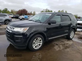 2018 Ford Explorer XLT z VIN 1FM5K8D8XJGC73918, wystawiony jako Copart lot #52388025 z przebiegiem 98 380 mil mil oraz Szkoda całkowita • Salvage title. Historia ofert i sprzedaży dostępna na DreamBid. Obrazek 1.