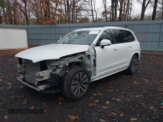 2021 Volvo XC90 Momentum z VIN YV4102PK6M1737322, wystawiony jako IAAI lot #41159908 z przebiegiem 41 138 mil mil oraz . Historia ofert i sprzedaży dostępna na DreamBid. Obrazek 17.