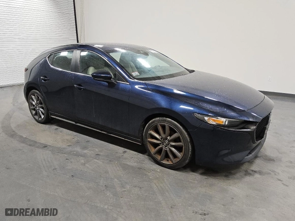 2019 Mazda Mazda3 Hatchback with VIN JM1BPBJMXK1131550, listed as a Copart auction lot 46639145 with 94,587 mi miles and Clean Title. Bid and sale history available at carsss.com. Image 4.