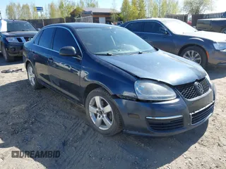 2009 Volkswagen Jetta SE с VIN 3VWRZ71K19M122492, выставлен на аукционе IAAI как лот 42270119 с пробегом 107 040 миль миль и . История ставок и продаж доступна на DreamBid. Изображение 1.