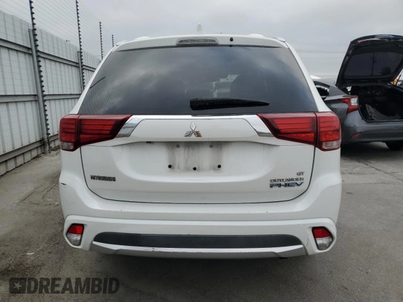 2018 Mitsubishi Outlander SEL with VIN JA4J24A53JZ030875, listed as a Copart auction lot 56703215 with 67,722 mi miles and Clean title. Bid and sale history available at DreamBid. Image 6.