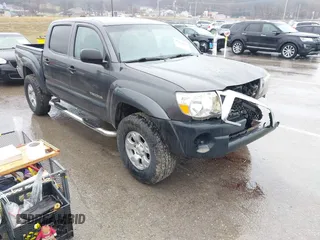 2011 Toyota Tacoma with VIN 3TMLU4ENXBM062437, listed as a IAAI auction lot 41458901 with 182,275 mi miles. Bid and sale history available at carsss.com. Image 1.