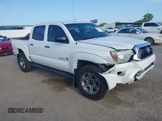 2012 Toyota Tacoma z VIN 3TMLU4EN3CM100527, wystawiony jako IAAI lot #42712153 z przebiegiem 183 796 mil mil oraz . Historia ofert i sprzedaży dostępna na DreamBid. Obrazek 1.