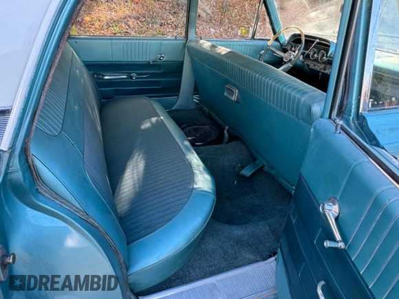 1964 Mercury Monterey z VIN 4W42Y537013, wystawiony jako Copart lot #79842704 z przebiegiem 30 729 mil mil oraz Tytuł czysty. Historia ofert i sprzedaży dostępna na DreamBid. Obrazek 6.