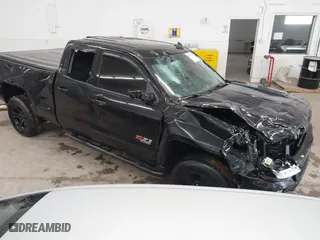 2017 Chevrolet Silverado 1500 LT with VIN 1GCVKREC5HZ253927, listed as a IAAI auction lot 41720221 with 110,141 mi miles. Bid and sale history available at carsss.com. Image 1.