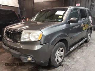 2012 Honda Pilot LX with VIN 5FNYF4H25CB086054, listed as a IAAI auction lot 41732068 with 139,084 mi miles and . Bid and sale history available at carsss.com. Image 2.