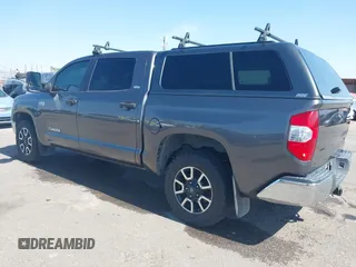 2016 Toyota Tundra SR5 z VIN 5TFEW5F13GX197216, wystawiony jako IAAI lot #42484300 z przebiegiem 93 124 mil mil oraz . Historia ofert i sprzedaży dostępna na DreamBid. Obrazek 3.