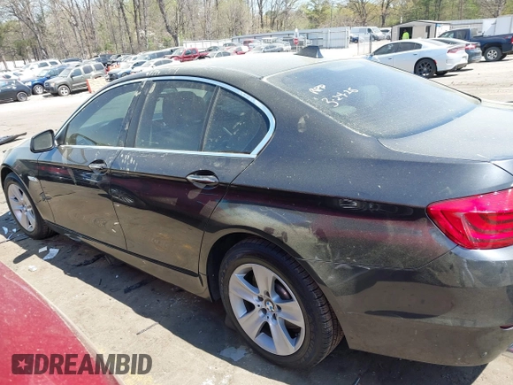 2012 BMW 5 Series 528i with VIN WBAXG5C58CDY28516, listed as a IAAI auction lot 41907803 with 116,499 mi miles. Bid and sale history available at carsss.com. Image 14.