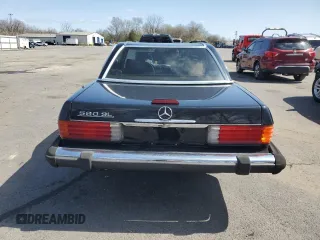 1988 Mercedes-Benz 560 Series 560SL with VIN WDBBA48D0JA085307, listed as a Copart auction lot 51533115 with 83,302 mi miles and Salvage Title. Bid and sale history available at carsss.com. Image 6.