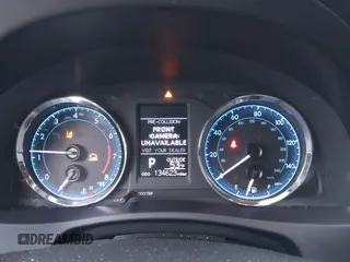 2018 Toyota Corolla L z VIN 2T1BURHEXJC098608, wystawiony jako IAAI lot #41168514 z przebiegiem 134 623 mil mil oraz . Historia ofert i sprzedaży dostępna na DreamBid. Obrazek 7.