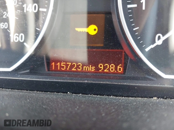 2011 BMW 1 Series 128i z VIN WBAUP9C58BVL89949, wystawiony jako IAAI lot #42086813 z przebiegiem 115 723 mil mil oraz . Historia ofert i sprzedaży dostępna na DreamBid. Obrazek 15.