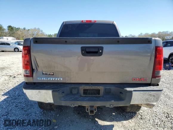 2013 GMC Sierra 1500 SLT with VIN 3GTP2WE71DG236708, listed as a Copart auction lot 50181885 with 205,620 mi miles and Salvage title. Bid and sale history available at DreamBid. Image 6.