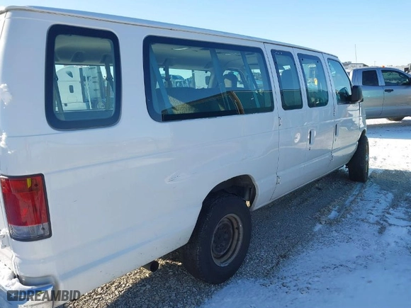 2012 Ford Econoline Wagon XL with VIN 1FBSS3BLXCDA01332, listed as a IAAI auction lot 38521947 with 1 mi miles. Bid and sale history available at carsss.com. Image 4.