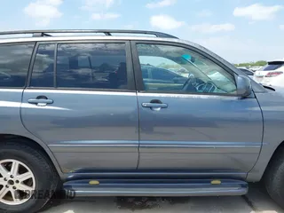 2004 Toyota Highlander z VIN JTEEP21A440009600, wystawiony jako IAAI lot #42377709 z przebiegiem 231 822 mil mil oraz . Historia ofert i sprzedaży dostępna na DreamBid. Obrazek 13.
