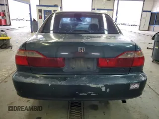 1998 Honda Accord EX z VIN 1HGCG5555WA095959, wystawiony jako Copart lot #86328854 z przebiegiem 252 058 mil mil oraz Szkoda całkowita • Salvage title. Historia ofert i sprzedaży dostępna na DreamBid. Obrazek 6.
