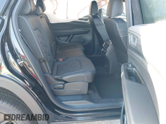 2025 Volkswagen Atlas SE z VIN 1V2JE2CA7SC201481, wystawiony jako IAAI lot #41246452 z przebiegiem 2 466 mil mil oraz . Historia ofert i sprzedaży dostępna na DreamBid. Obrazek 8.