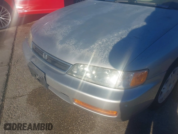 1997 Honda Accord Value with VIN 1HGCD568XVA170624, listed as a IAAI auction lot 41282210 with 191,337 mi miles and . Bid and sale history available at carsss.com. Image 6.