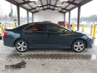 2014 Toyota Camry L with VIN 4T1BF1FK9EU791761, listed as a IAAI auction lot 41758821 with 221,149 mi miles. Bid and sale history available at carsss.com. Image 13.