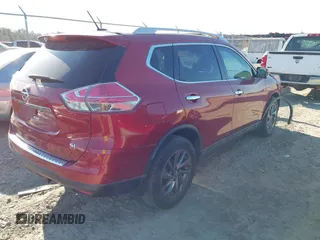 2016 Nissan Rogue SL with VIN 5N1AT2MTXGC866420, listed as a IAAI auction lot 41868507 with 151,218 mi miles. Bid and sale history available at carsss.com. Image 4.