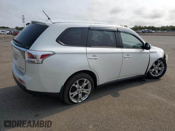 2014 Mitsubishi Outlander SE z VIN JA4AZ3A39EZ016327, wystawiony jako Copart lot #59977075 z przebiegiem 77 214 mil mil oraz Szkoda całkowita • Salvage title. Historia ofert i sprzedaży dostępna na DreamBid. Obrazek 3.