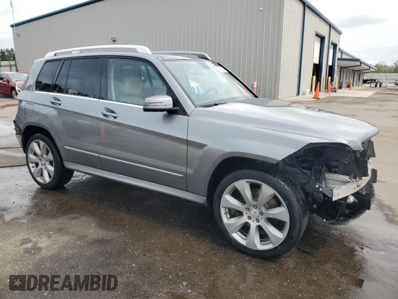 2011 Mercedes-Benz GLK 350 z VIN WDCGG5GB1BF539686, wystawiony jako Copart lot #54163655 z przebiegiem 180 249 mil mil oraz Szkody całkowita. Historia ofert i sprzedaży dostępna na DreamBid. Obrazek 4.