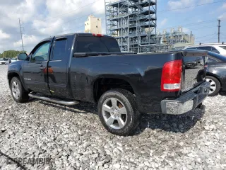 2007 GMC Sierra 1500 SLE1 with VIN 2GTEC19C371611901, listed as a Copart auction lot 71567064 with 264,295 mi miles and Non Repairable. Bid and sale history available at carsss.com. Image 2.