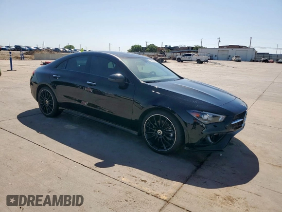 2022 Mercedes-Benz CLA 250 z VIN W1K5J4GB2NN314041, wystawiony jako Copart lot #52886425 z przebiegiem 32 535 mil mil oraz Szkoda całkowita • Salvage title. Historia ofert i sprzedaży dostępna na DreamBid. Obrazek 4.