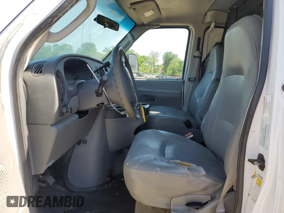 2007 Ford Econoline Cargo Commercial z VIN 1FTNE14W37DA69134, wystawiony jako Copart lot #57874075 z przebiegiem 192 378 mil mil oraz Szkoda całkowita • Salvage title. Historia ofert i sprzedaży dostępna na DreamBid. Obrazek 7.