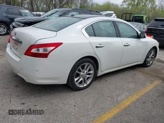 2009 Nissan Maxima SV with VIN 1N4AA51E29C820235, listed as a IAAI auction lot 41993341 with 257,741 mi miles and . Bid and sale history available at DreamBid. Image 4.
