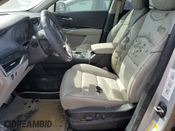 2019 Cadillac XT4 FWD Premium Luxury z VIN 1GYFZCR42KF147440, wystawiony jako Copart lot #45549835 z przebiegiem Nie podano mil oraz Szkody całkowita. Historia ofert i sprzedaży dostępna na DreamBid. Obrazek 7.