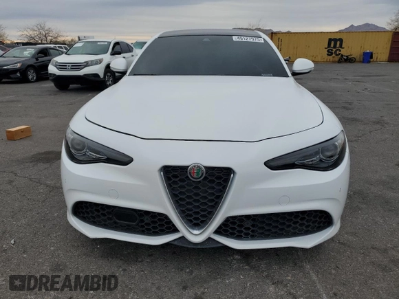 2022 Alfa Romeo Giulia Veloce z VIN ZARFAMBN1N7663010, wystawiony jako Copart lot #49127975 z przebiegiem 13 822 mil mil oraz Szkoda całkowita • Salvage title. Historia ofert i sprzedaży dostępna na DreamBid. Obrazek 5.