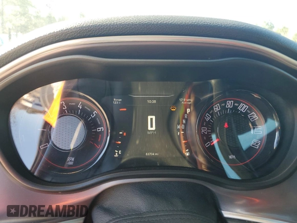 2019 Dodge Challenger SXT z VIN 2C3CDZAG4KH521999, wystawiony jako Copart lot #42093645 z przebiegiem 83 704 mil mil oraz Szkoda całkowita • Salvage title. Historia ofert i sprzedaży dostępna na DreamBid. Obrazek 9.