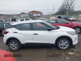 2022 Nissan Kicks S with VIN 3N1CP5BV1NL507193, listed as a IAAI auction lot 41907513 with 21,807 mi miles and . Bid and sale history available at carsss.com. Image 14.