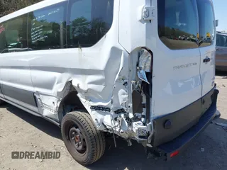 2024 Ford Transit Passenger XL with VIN 1FBAX2Y88RKA15681, listed as a IAAI auction lot 42134935 with 10,086 mi miles. Bid and sale history available at carsss.com. Image 6.