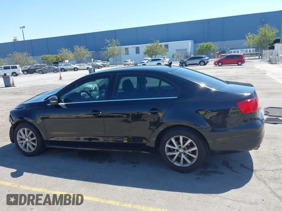 2013 Volkswagen Jetta SE with VIN 3VWDP7AJ8DM350702, listed as a IAAI auction lot 42652788 with 106,655 mi miles and . Bid and sale history available at DreamBid. Image 15.