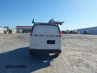 2021 Chevrolet Express Cargo with VIN 1GCWGAFP0M1262410, listed as a IAAI auction lot 42007712 with 61,620 mi miles and . Bid and sale history available at DreamBid. Image 16.
