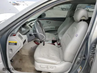 2007 Hyundai Azera GLS with VIN KMHFC46D47A211835, listed as a Copart auction lot 76190184 with 150,798 mi miles and Salvage Title. Bid and sale history available at carsss.com. Image 7.