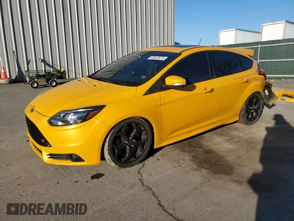 2014 Ford Focus ST with VIN 1FADP3L98EL130760, listed as a Copart auction lot 51217695 with 36,522 mi miles and Salvage Title. Bid and sale history available at carsss.com. Image 1.