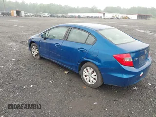 2012 Honda Civic LX z VIN 2HGFB2F54CH535126, wystawiony jako IAAI lot #42481363 z przebiegiem Nie podano mil oraz . Historia ofert i sprzedaży dostępna na DreamBid. Obrazek 3.
