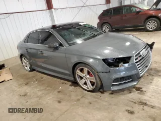 2018 Audi S3 Premium Plus with VIN WAUB1GFF1J1033821, listed as a Copart auction lot 40801583 with 33,873 mi miles. Bid and sale history available at carsss.com. Image 4.
