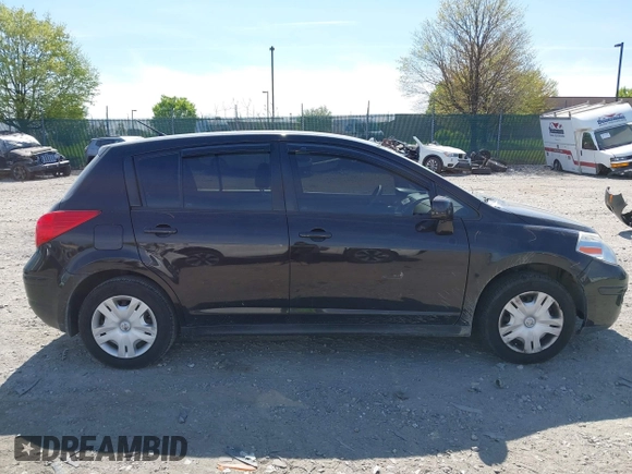 2011 Nissan Versa 1.8 S with VIN 3N1BC1CP8BL420418, listed as a IAAI auction lot 42098675 with 220,110 mi miles. Bid and sale history available at carsss.com. Image 12.