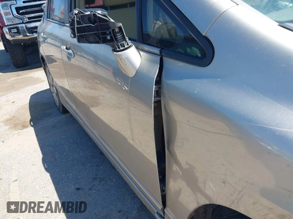 2006 Honda Civic LX with VIN 1HGFA16536L101302, listed as a IAAI auction lot 41981821 with Not provided miles and . Bid and sale history available at DreamBid. Image 12.